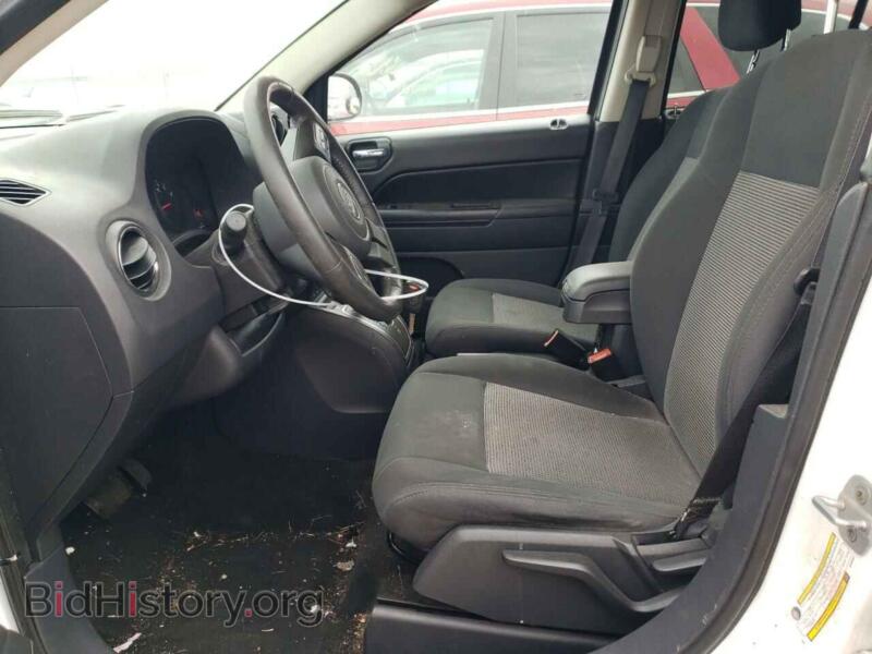 2011 Jeep COMPASS (VIN 1J4NF1FB8BD283627) — photo 7 of 13