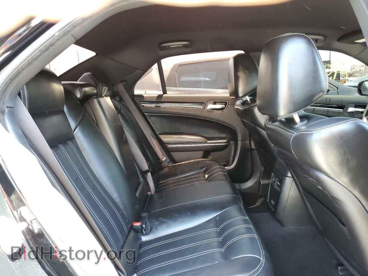 2019 CHRYSLER 300 - VIN: 2C3CCABG7KH682852 - Фото 6
