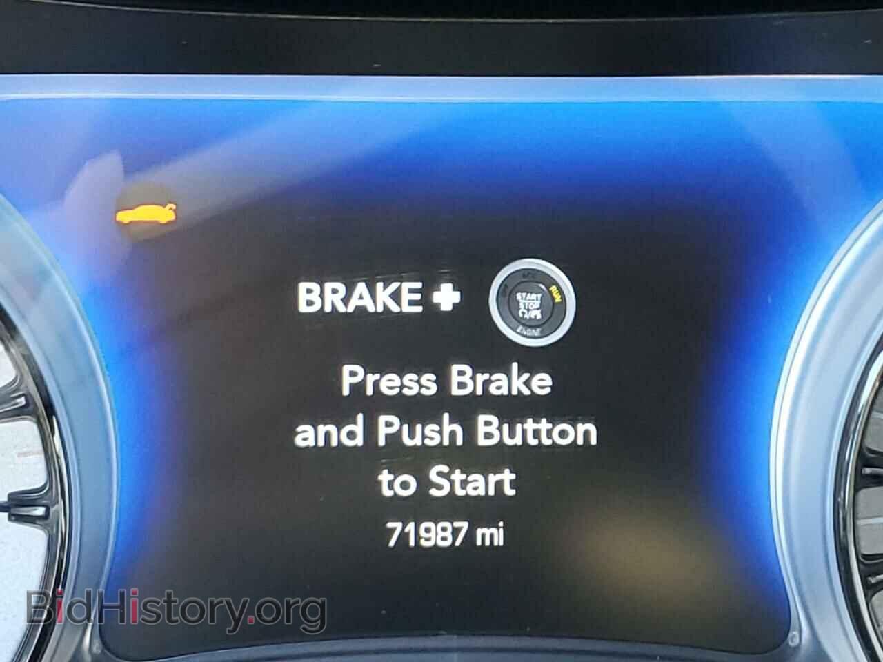 2019 CHRYSLER 300 - VIN: 2C3CCABG7KH682852 - Фото 8