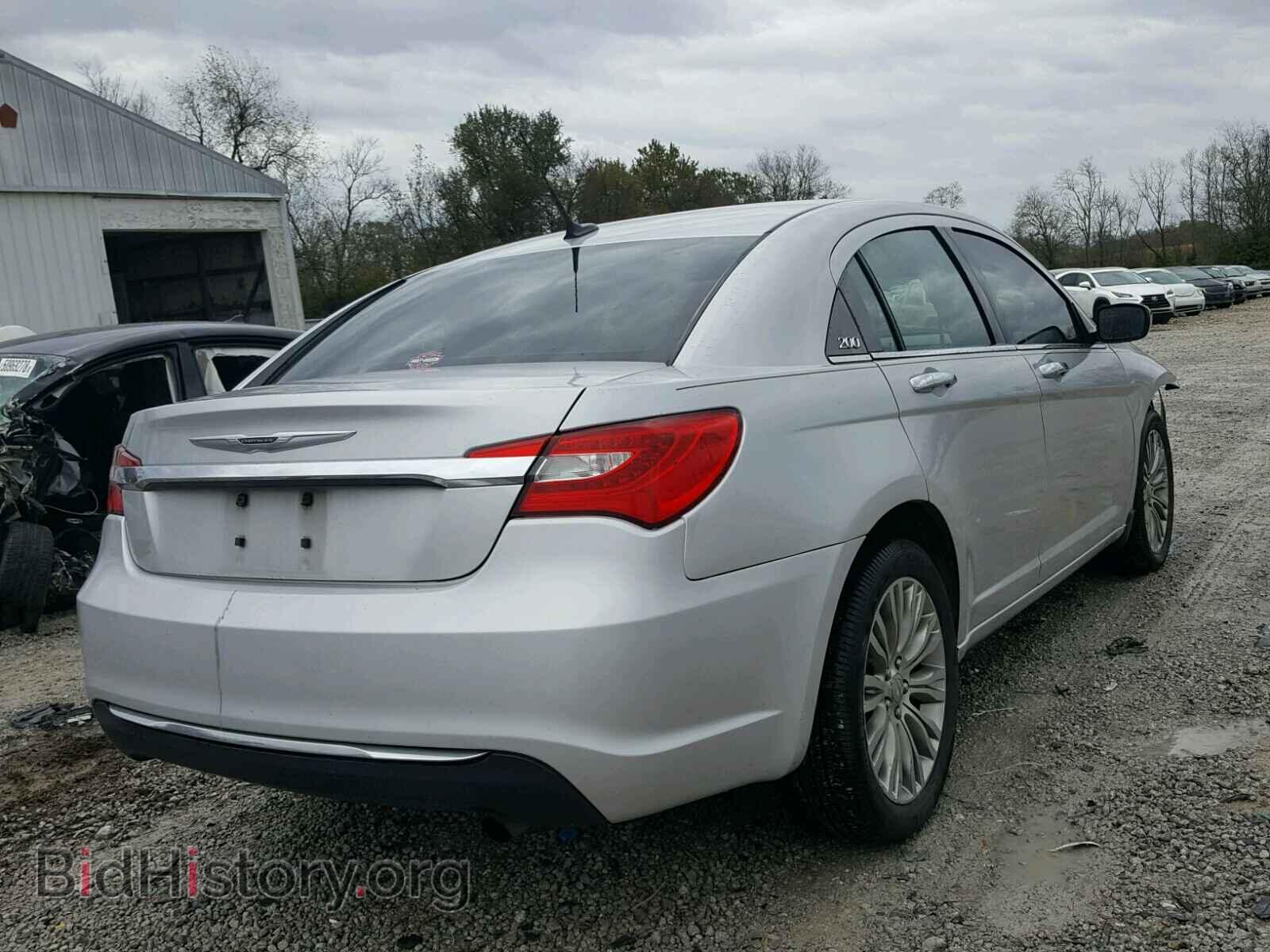 2011 CHRYSLER 200 - VIN: 1C3BC2FBXBN501217 - Фото 4