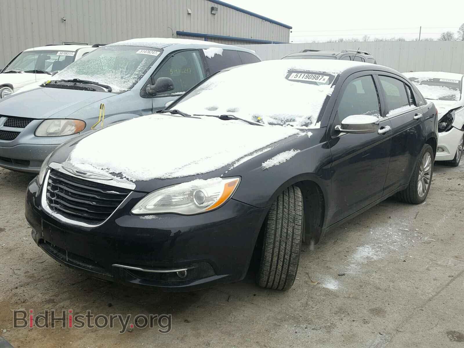 2011 CHRYSLER 200 - VIN: 1C3BC2FG4BN516548 - Photo 2