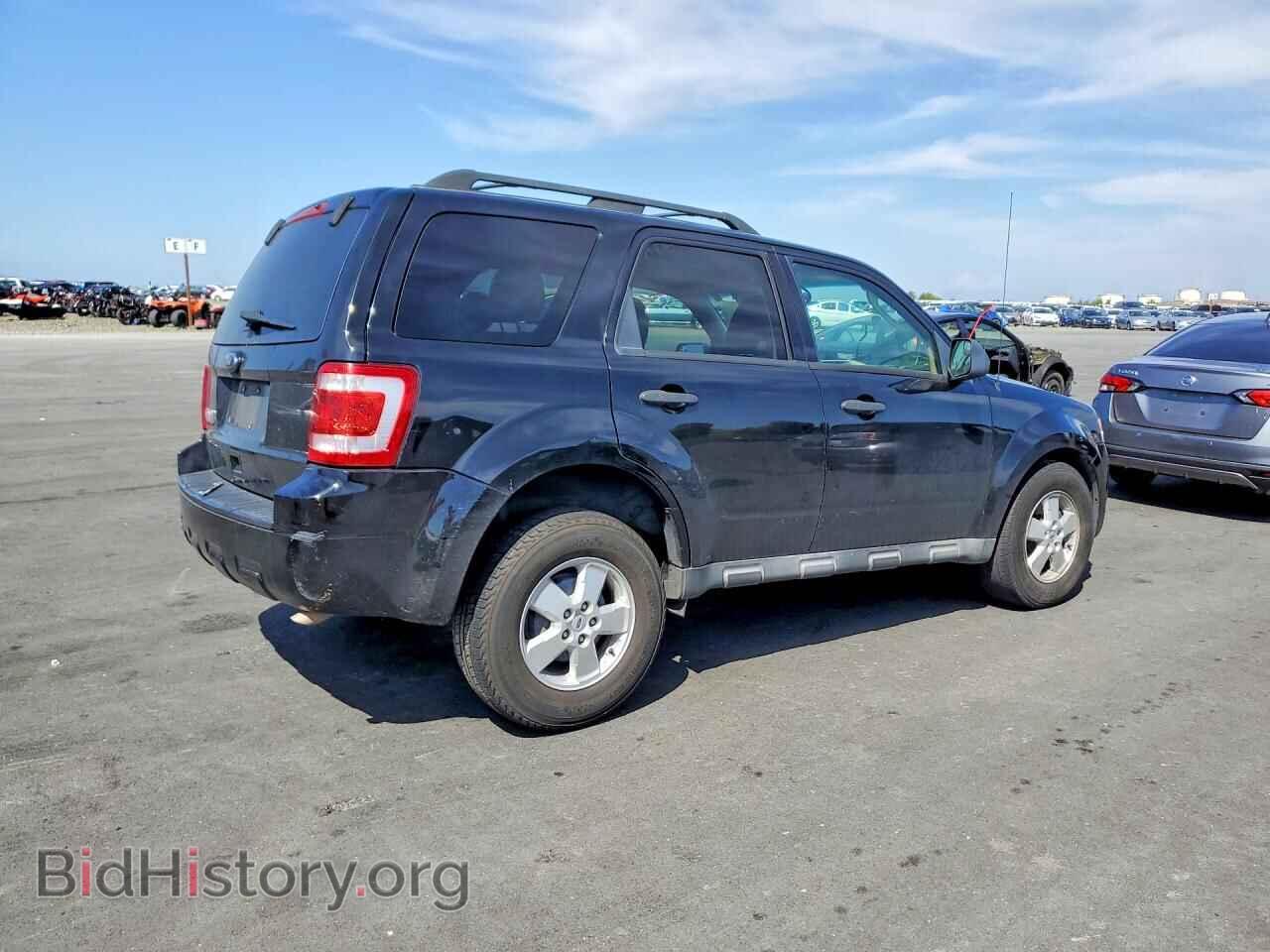2010 FORD ESCAPE - VIN: 1FMCU0D77AKA33880 - Фото 3