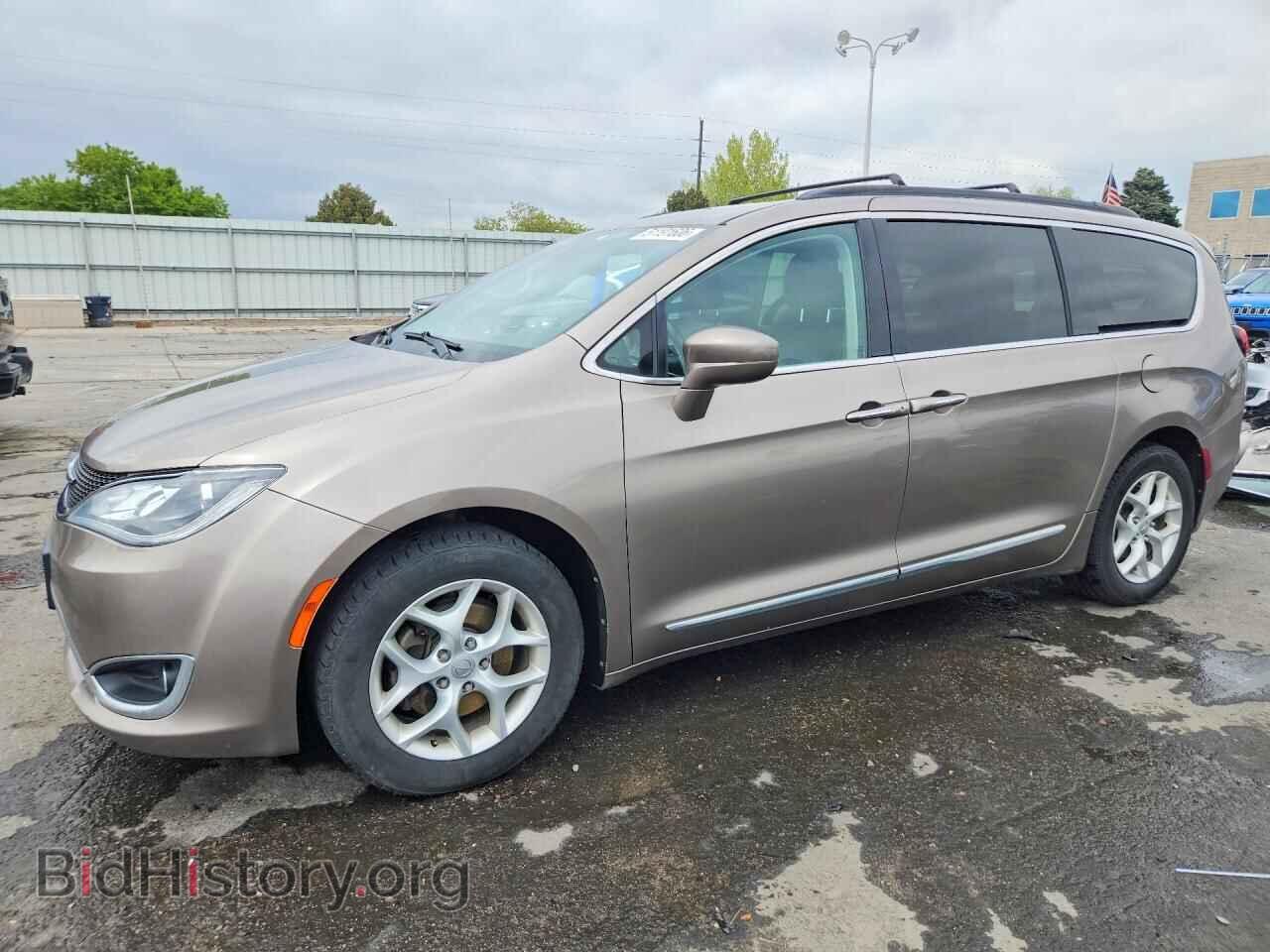 Photo 2C4RC1BG5HR809557 - CHRYSLER All Models 2017