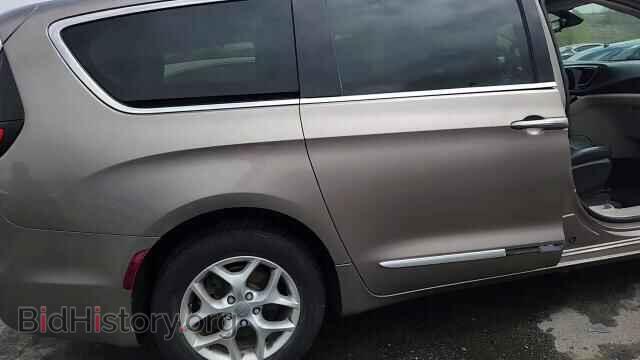 2017 CHRYSLER All Models - VIN: 2C4RC1BG5HR809557 - Фото 15