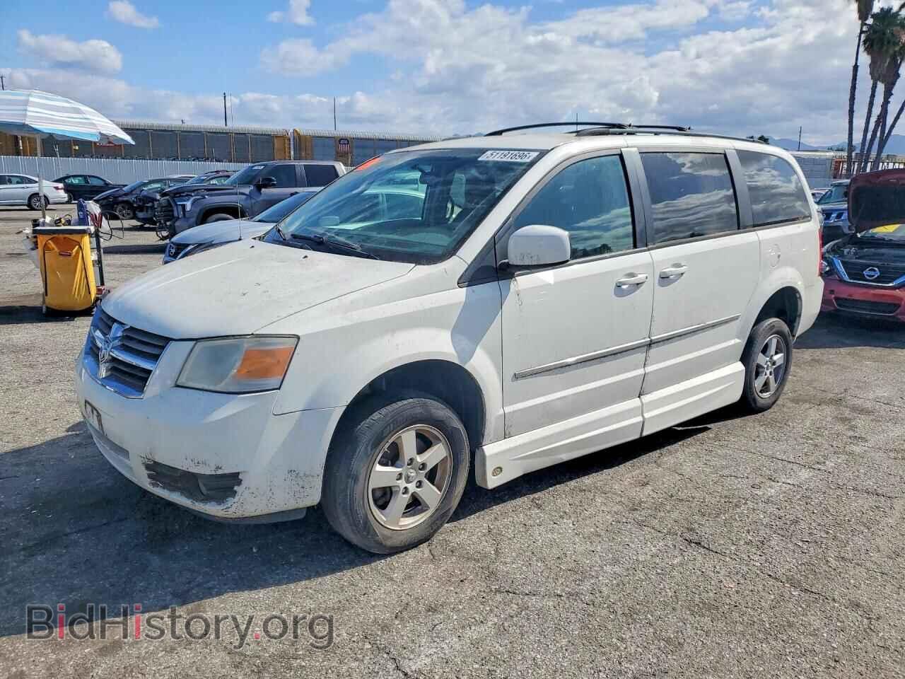 Photo 2D4RN5D15AR297687 - DODGE CARAVAN 2010