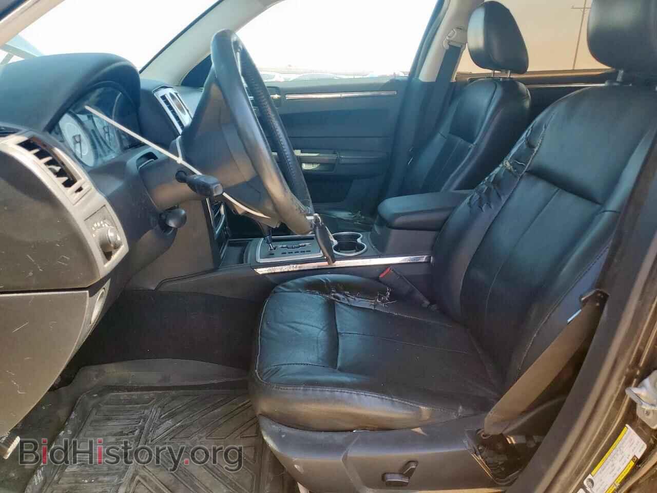 2010 CHRYSLER 300 - VIN: 2C3CA5CV6AH275825 - Фото 7