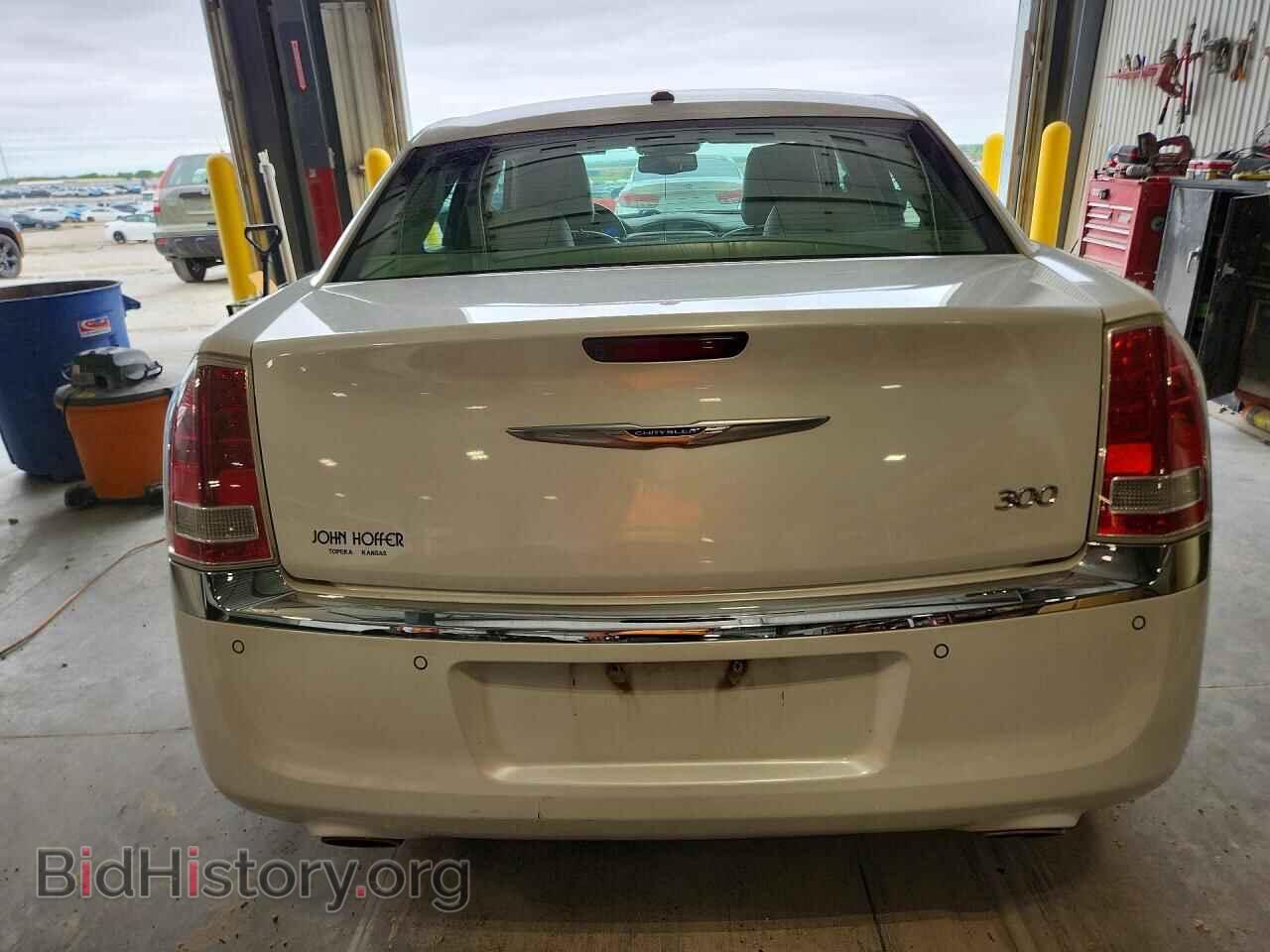 2011 CHRYSLER 300 - VIN: 2C3CA5CG3BH528229 - Фото 6