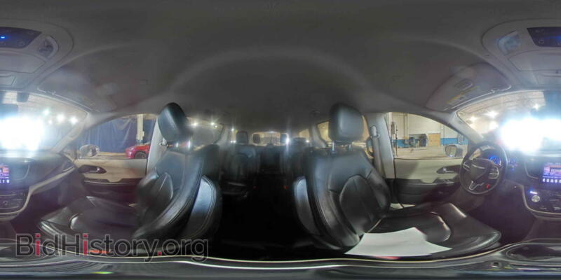 2017 Chrysler PACIFICA (VIN 2C4RC1EG1HR660169) — photo 15 of 15