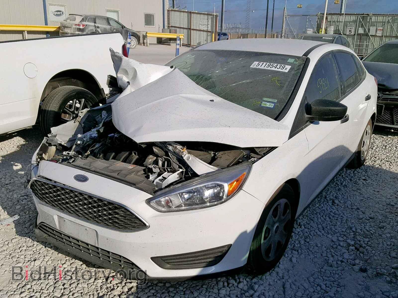 2016 FORD FOCUS - VIN: 1FADP3E24GL297202 - Фото 2