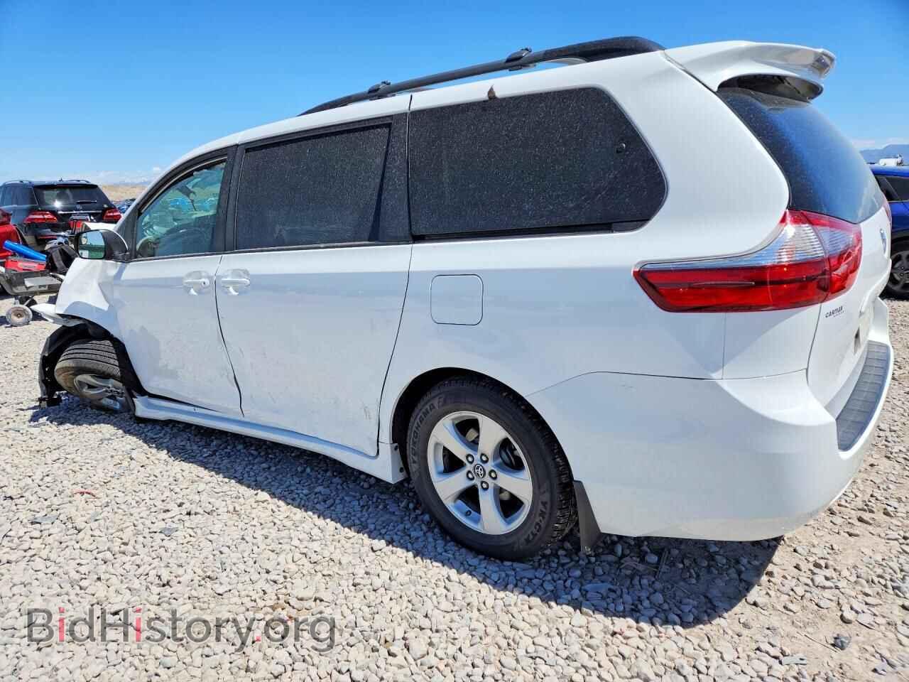 2020 TOYOTA SIENNA - VIN: 5TDKZ3DC4LS028129 - Фото 2