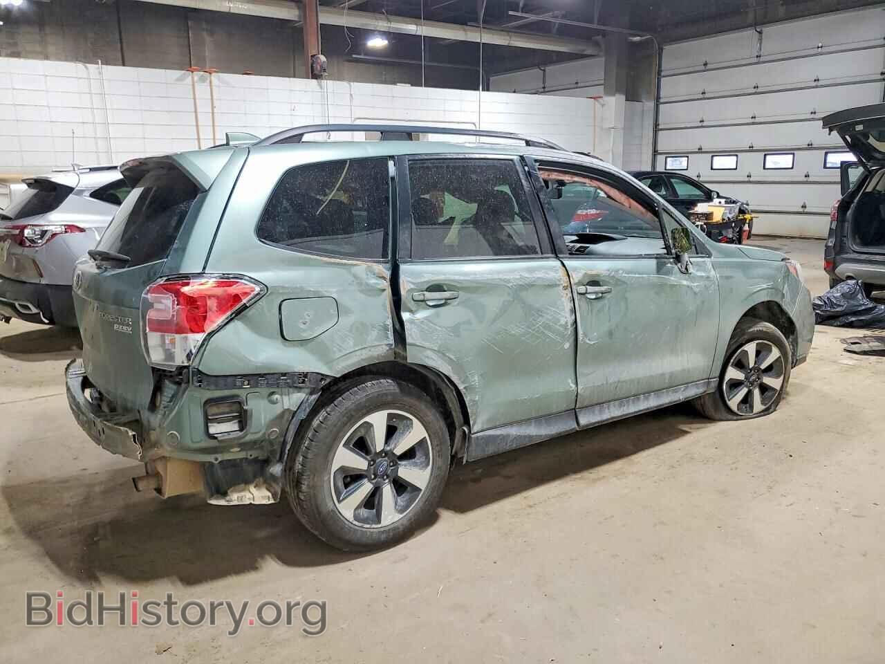 2017 SUBARU FORESTER - VIN: JF2SJAEC2HH435843 - Фото 3