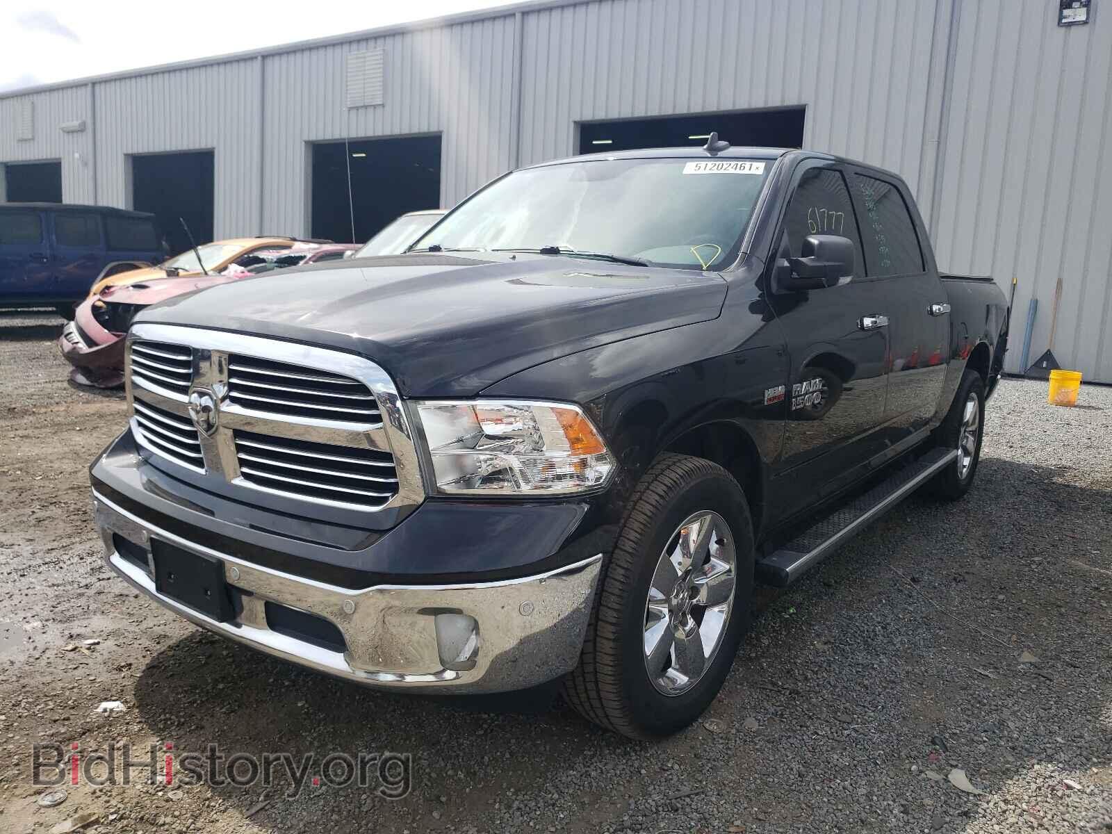 2017 RAM 1500 - VIN: 3C6RR7LT0HG735636 - Фото 2