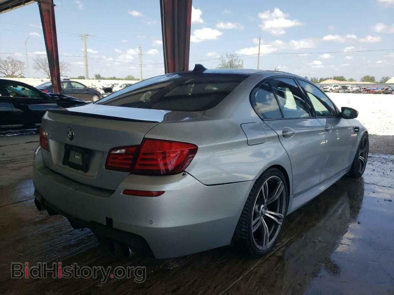 2013 BMW M5 - VIN: WBSFV9C58DC773707 - Фото 3