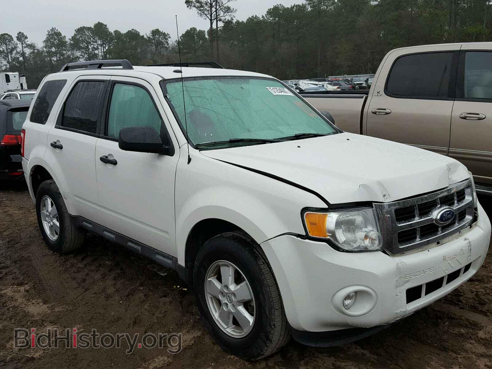 Photo 1FMCU0DG3BKA98694 - FORD ESCAPE 2011