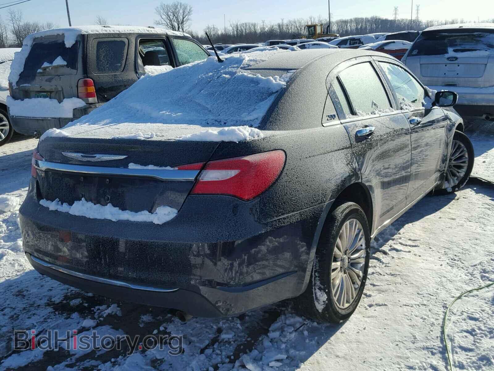 2011 CHRYSLER 200 - VIN: 1C3BC2FB1BN580664 - Фото 4