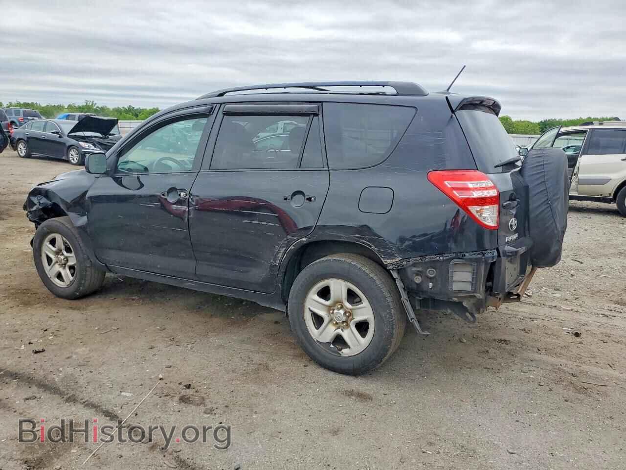 2011 TOYOTA RAV4 - VIN: 2T3BF4DV8BW136346 - Фото 2