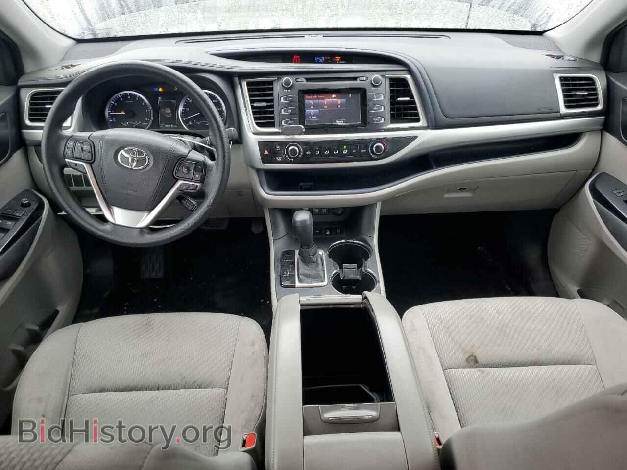 2017 TOYOTA HIGHLANDER - VIN: 5TDBZRFH4HS436049 - Фото 8