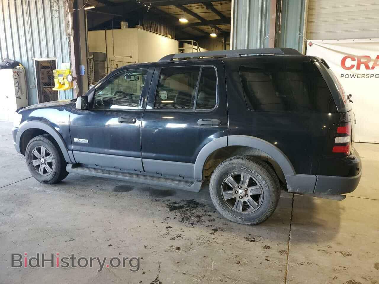 2006 FORD EXPLORER - VIN: 1FMEU73E76UB17324 - Фото 2