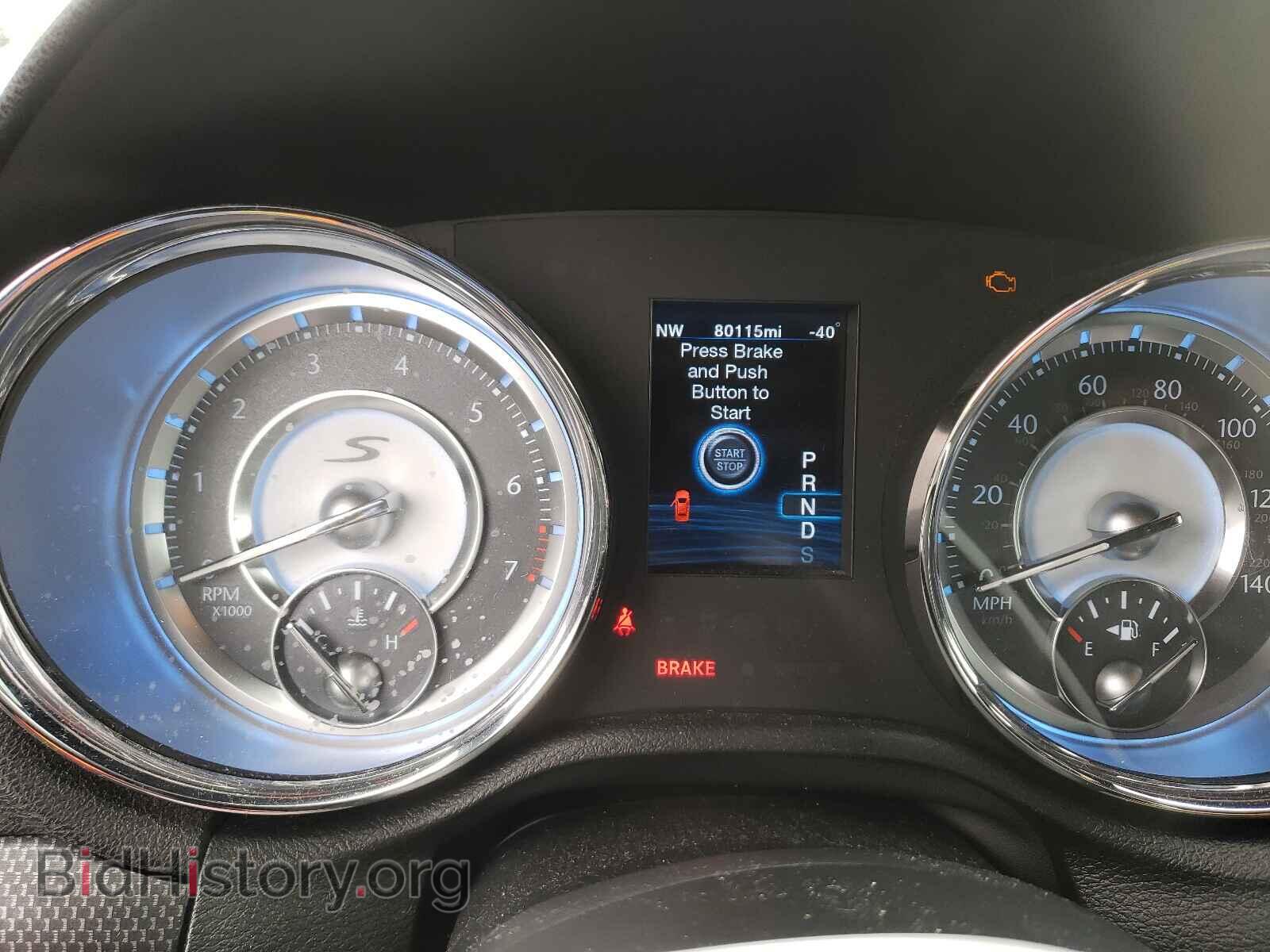 2012 CHRYSLER 300 - VIN: 2C3CCABG6CH217366 - Фото 8