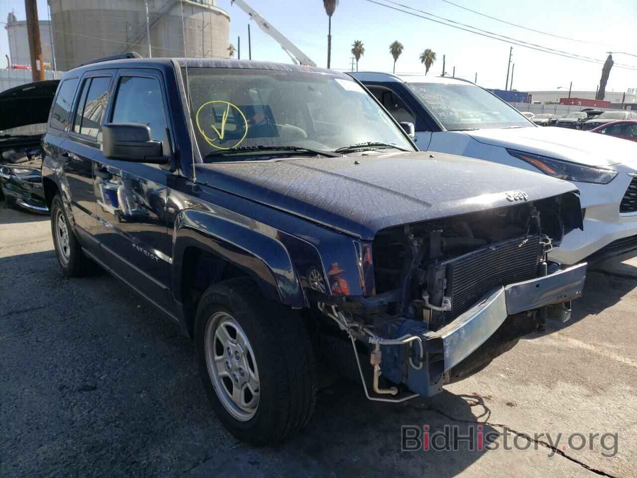 Photo 1C4NJPBA1DD193968 - JEEP PATRIOT 2013