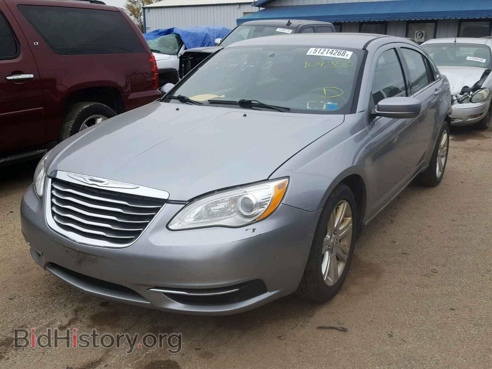 2013 CHRYSLER 200 - VIN: 1C3CCBAB2DN639817 - Photo 2