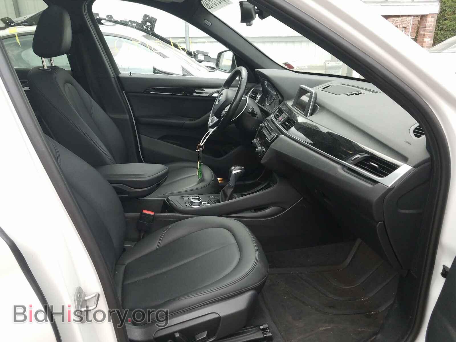 2017 BMW X1 - VIN: WBXHT3C38H5F73119 - Фото 5