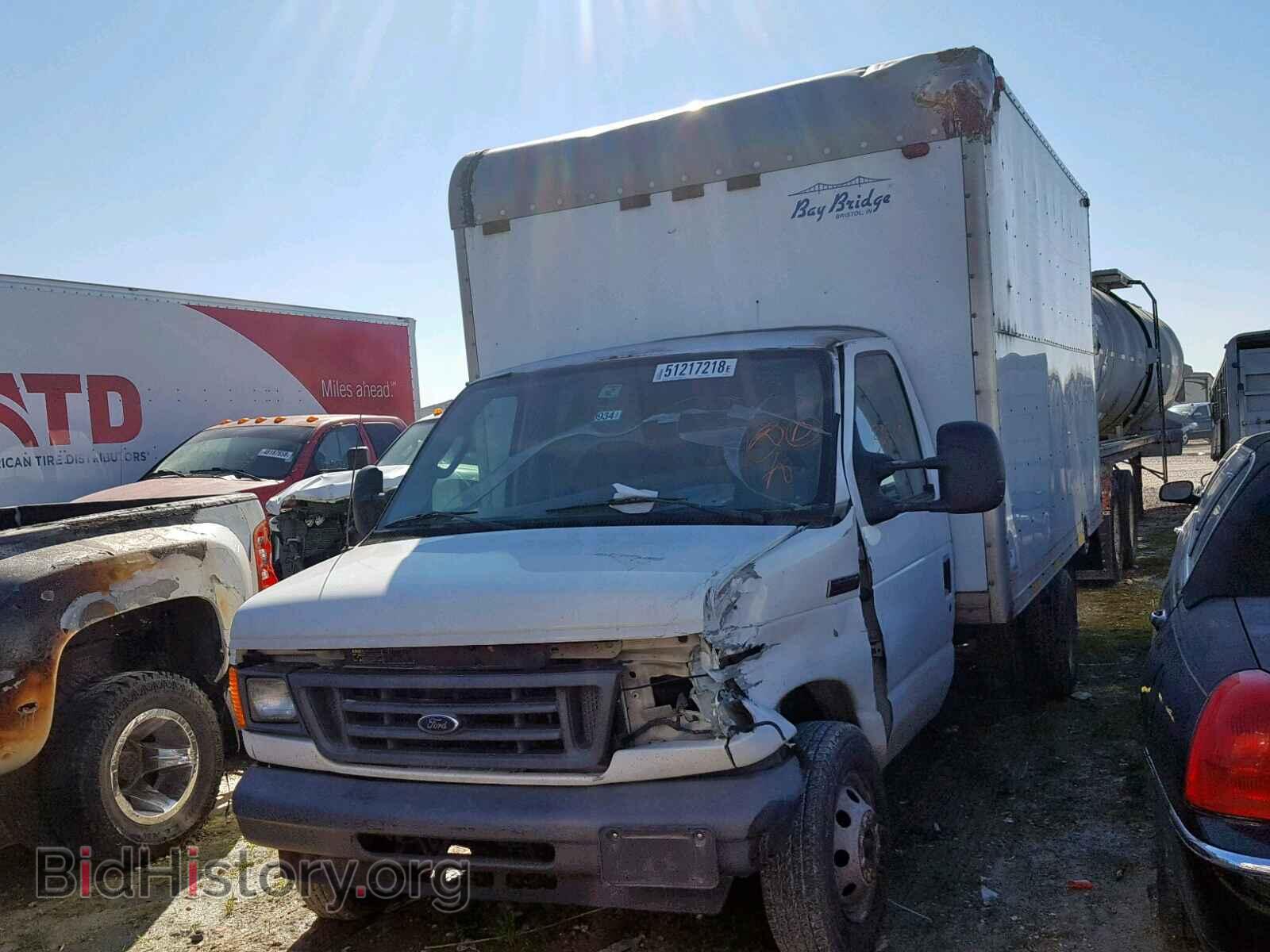 2006 FORD ECONOLINE - VIN: 1FDWE35L06HB23688 - Фото 2