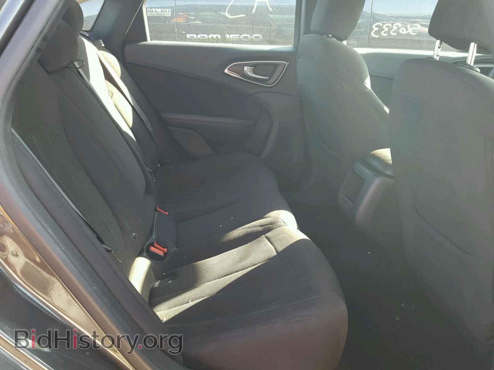 2015 CHRYSLER 200 - VIN: 1C3CCCAB5FN700828 - Photo 6