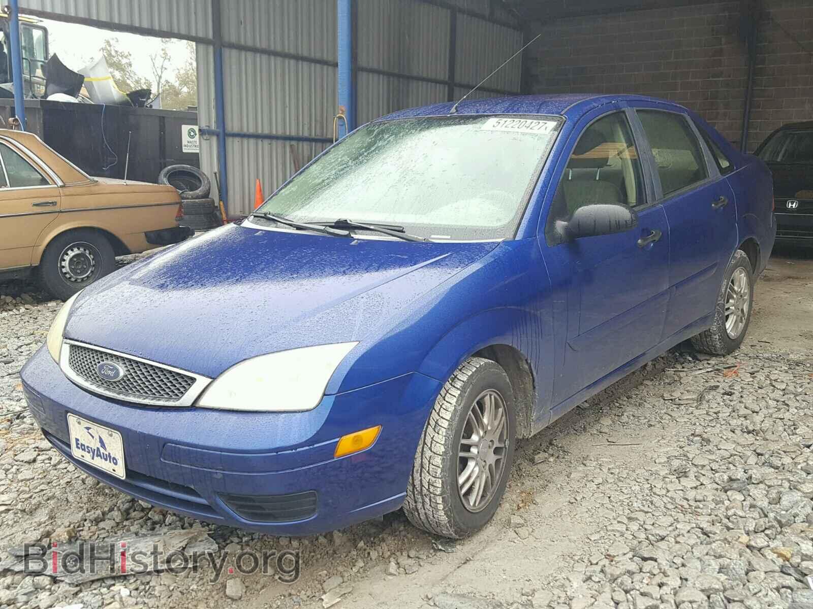 2005 FORD FOCUS - VIN: 1FAFP34N05W220519 - Фото 2