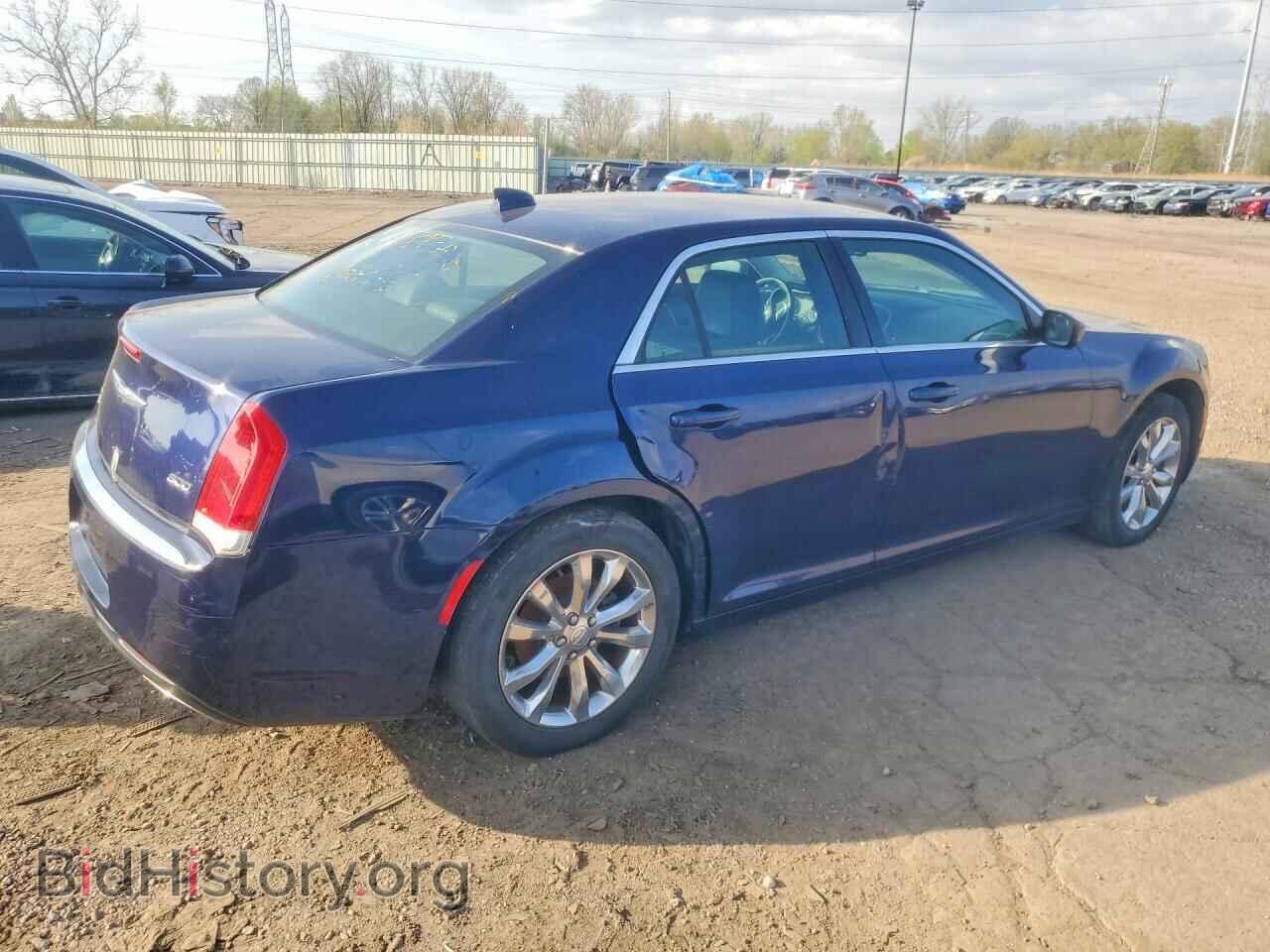2017 CHRYSLER 300 - VIN: 2C3CCARG8HH580331 - Фото 3