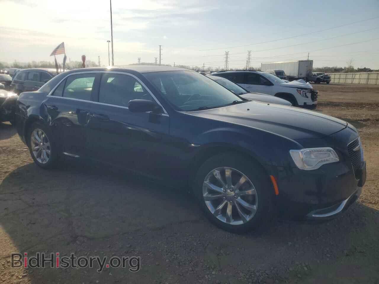 2017 CHRYSLER 300 - VIN: 2C3CCARG8HH580331 - Фото 4