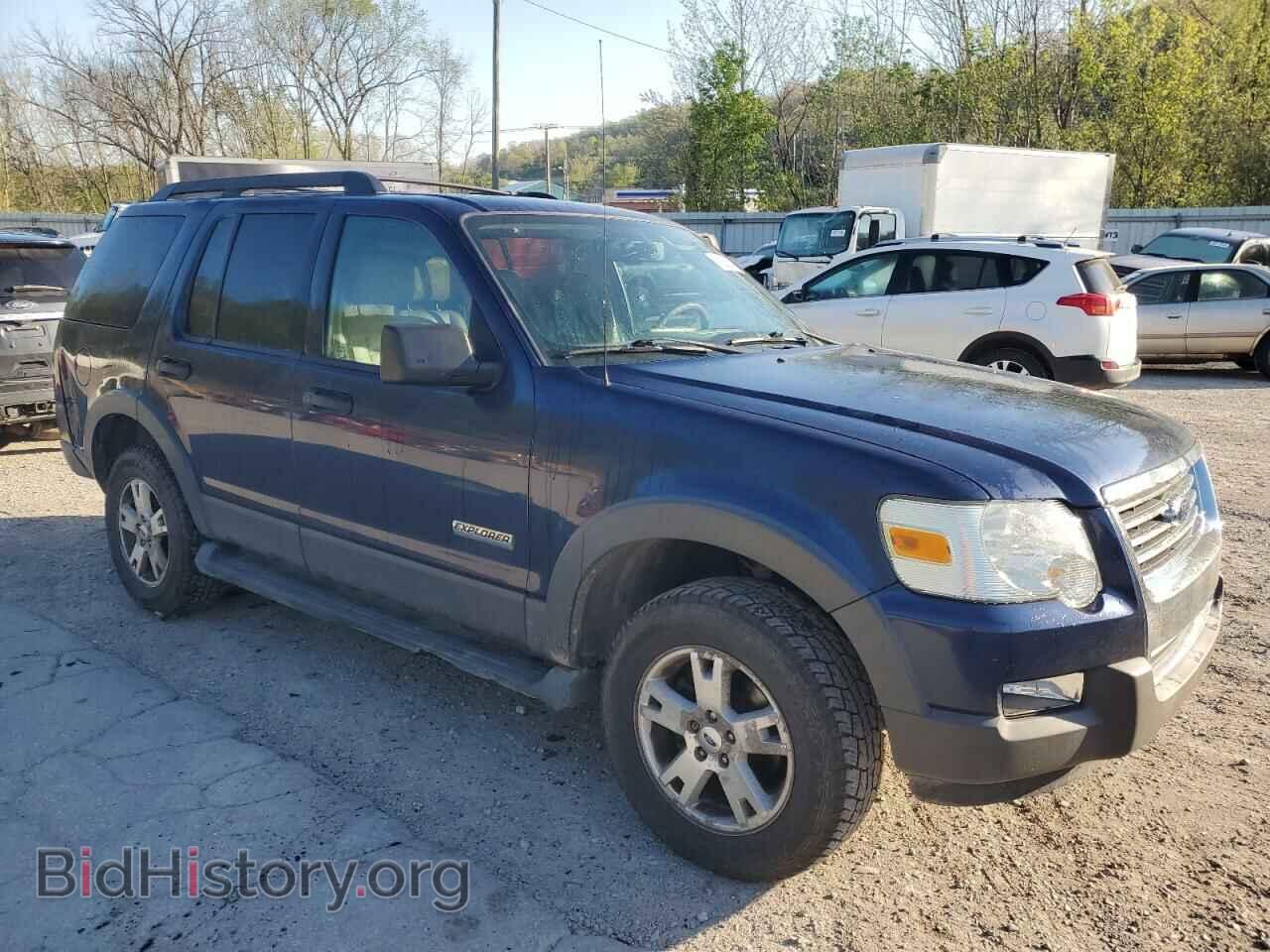 2006 FORD EXPLORER - VIN: 1FMEU73E76UA64107 - Фото 4