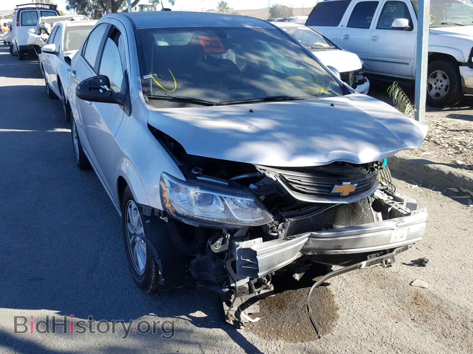 Photo  - CHEVROLET SONIC 2017