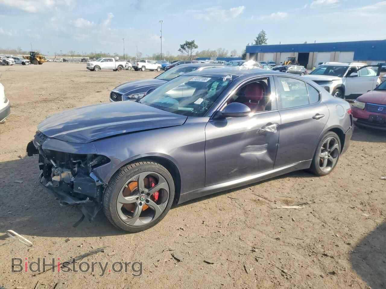 Фотография ZARFAEDN9H7555662 - ALFA ROMEO GIULIA 2017
