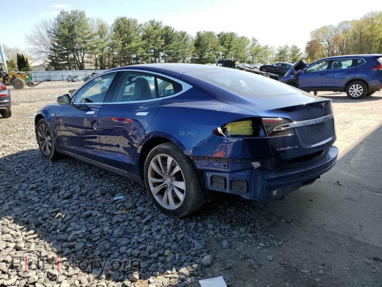 2015 TESLA MODEL S - VIN: 5YJSA1E22FF110841 - Photo 2
