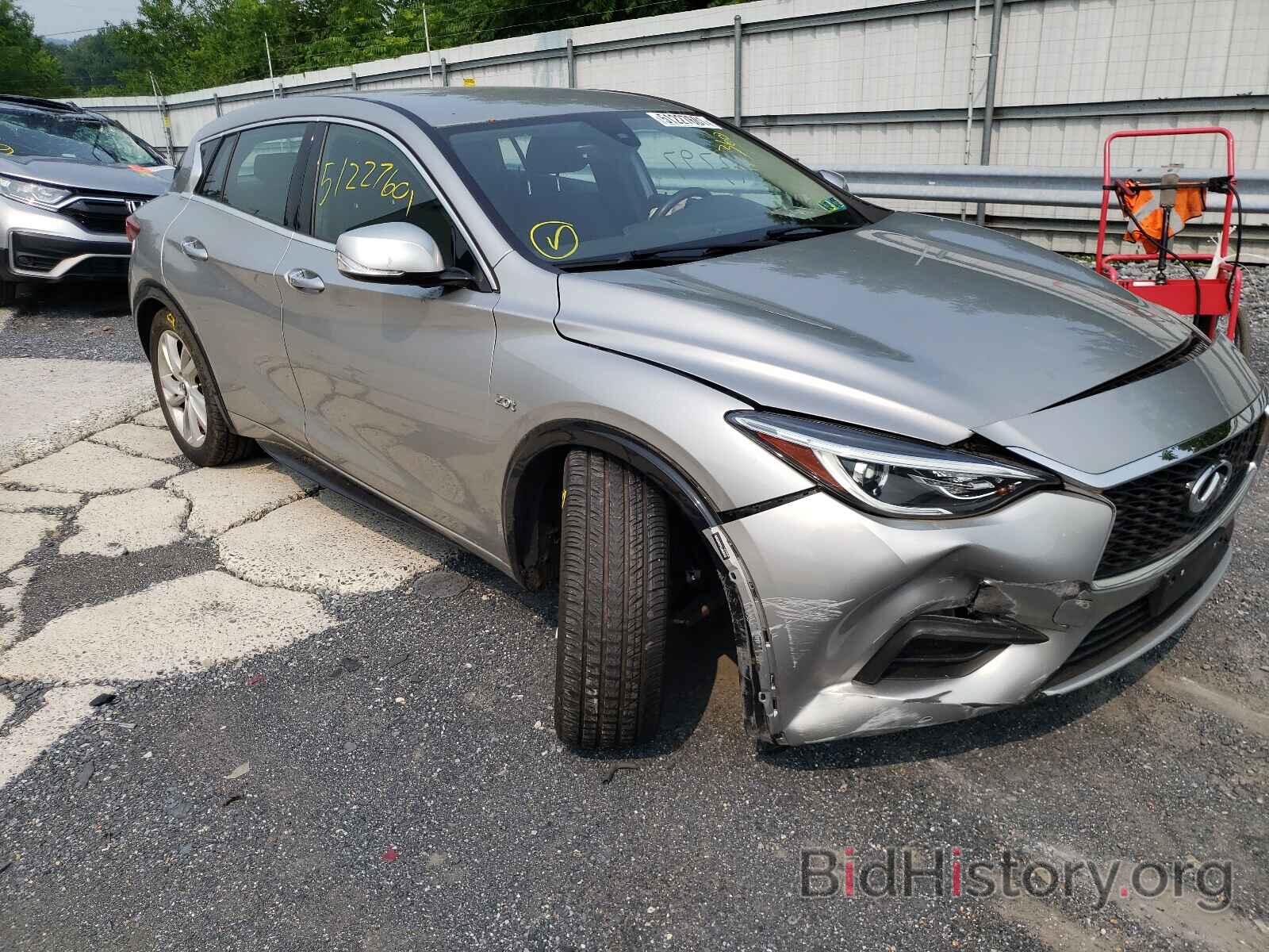 Photo SJKCH5CP6JA050972 - INFINITI QX30 2018