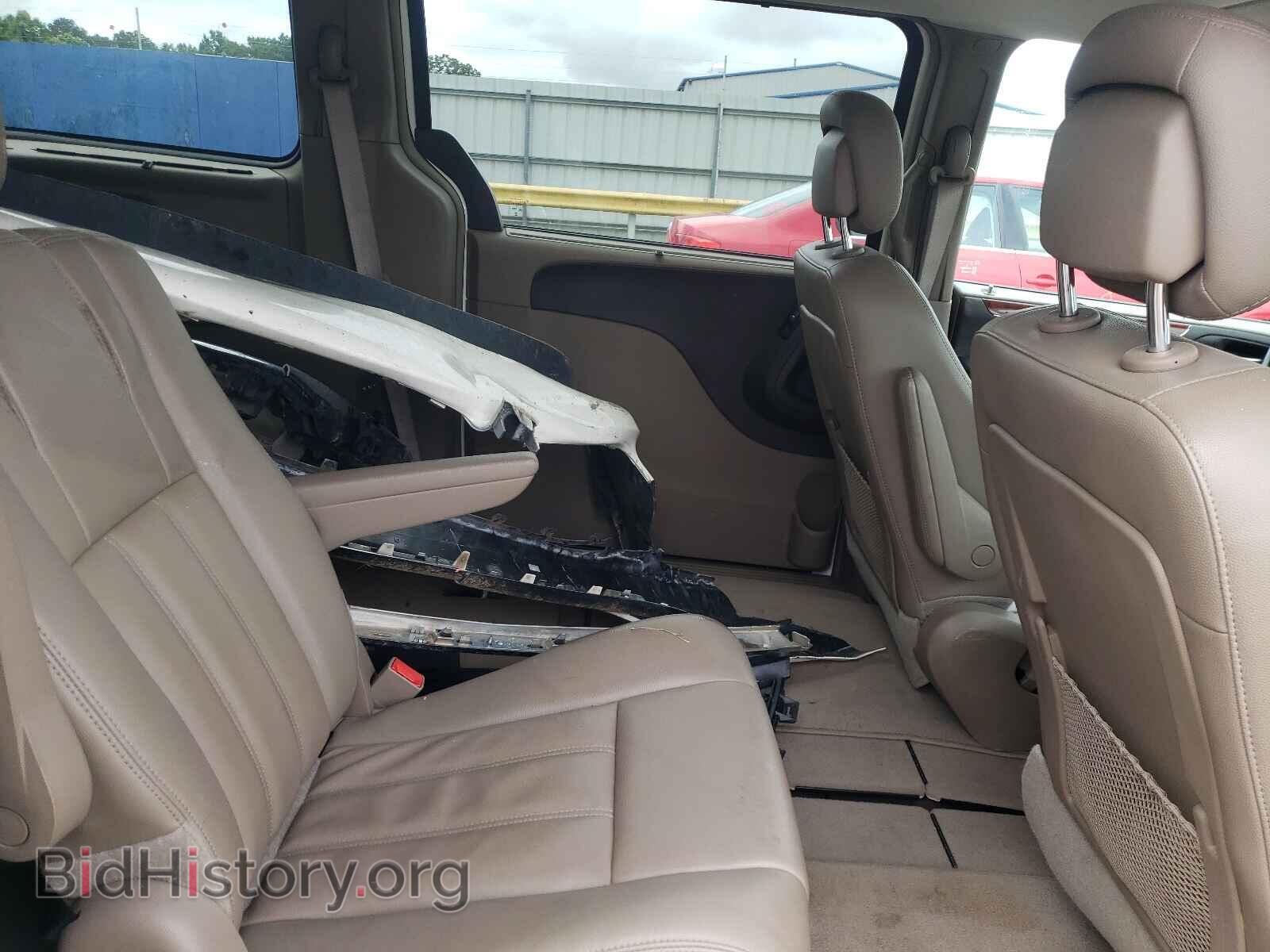 2013 CHRYSLER TOWN & C - VIN: 2C4RC1BG3DR541182 - Фото 6