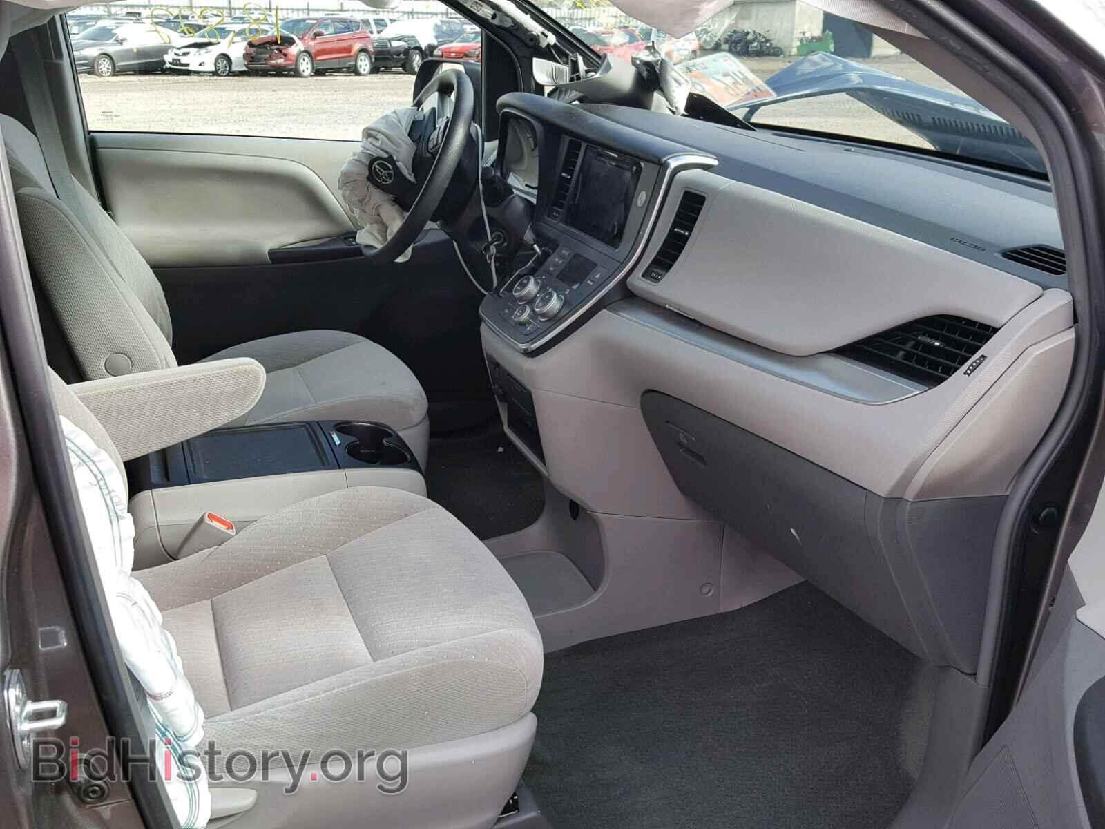 2017 TOYOTA SIENNA LE - VIN: 5TDKZ3DC8HS843473 - Фото 5