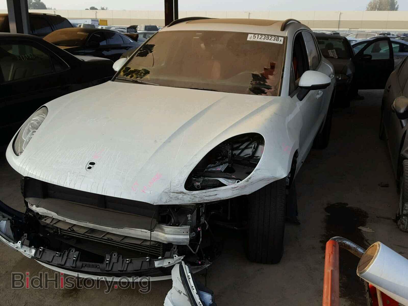2017 PORSCHE MACAN - VIN: WP1AA2A51HLB00561 - Фото 2