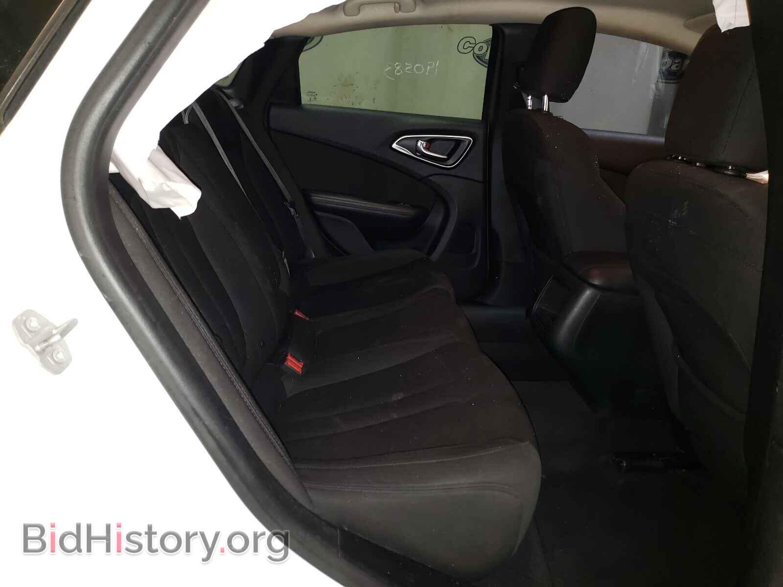2015 CHRYSLER 200 - VIN: 1C3CCCAB4FN628732 - Фото 6