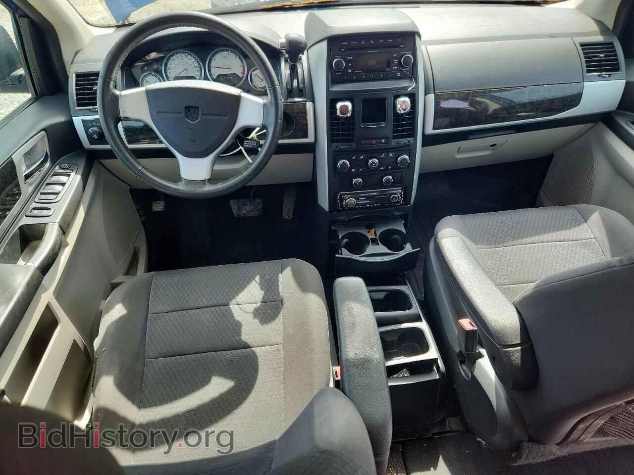 2010 DODGE CARAVAN - VIN: 2D4RN5D1XAR180560 - Фото 8