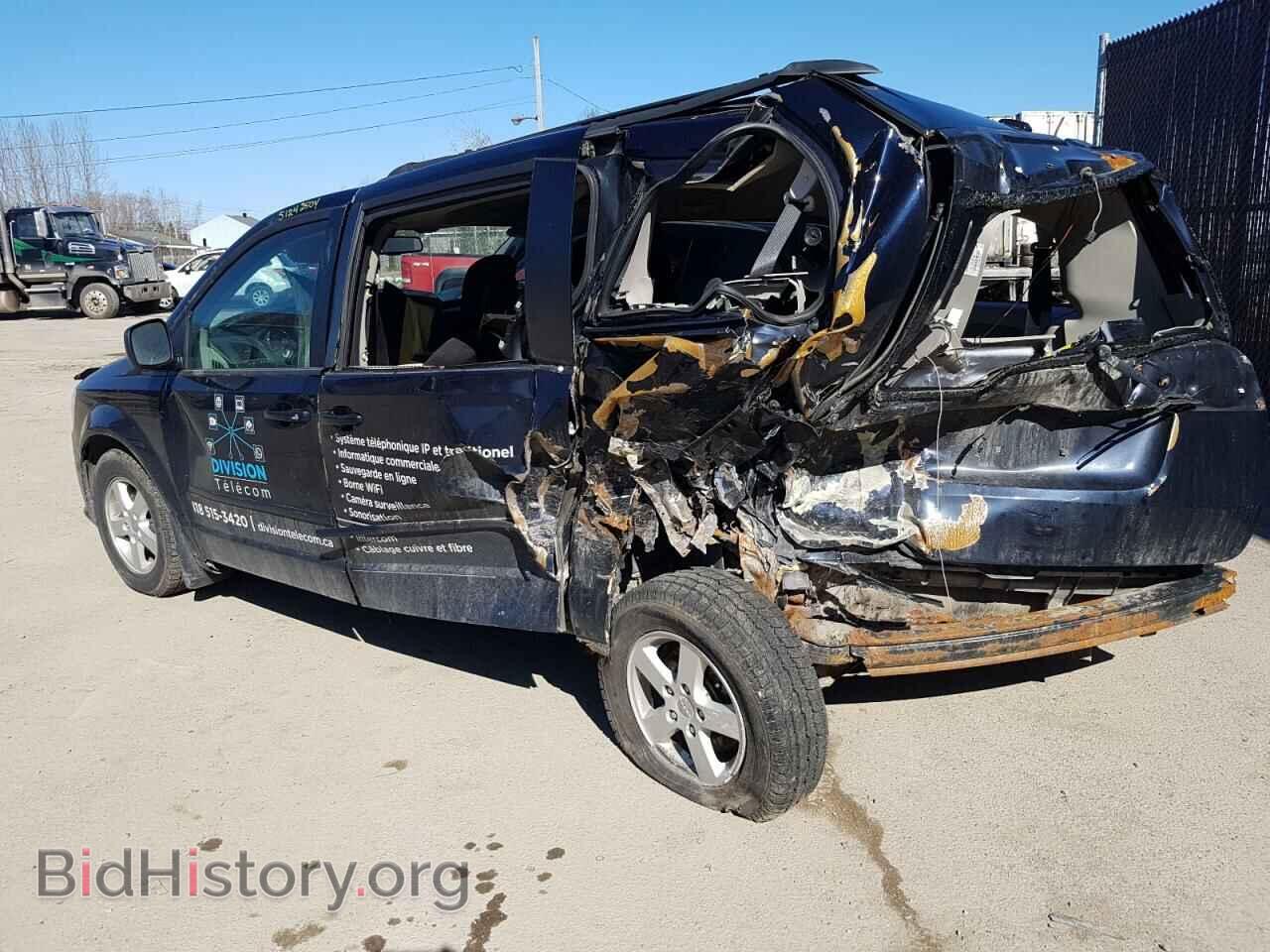 2011 DODGE CARAVAN - VIN: 2D4RN4DG4BR652073 - Photo 2