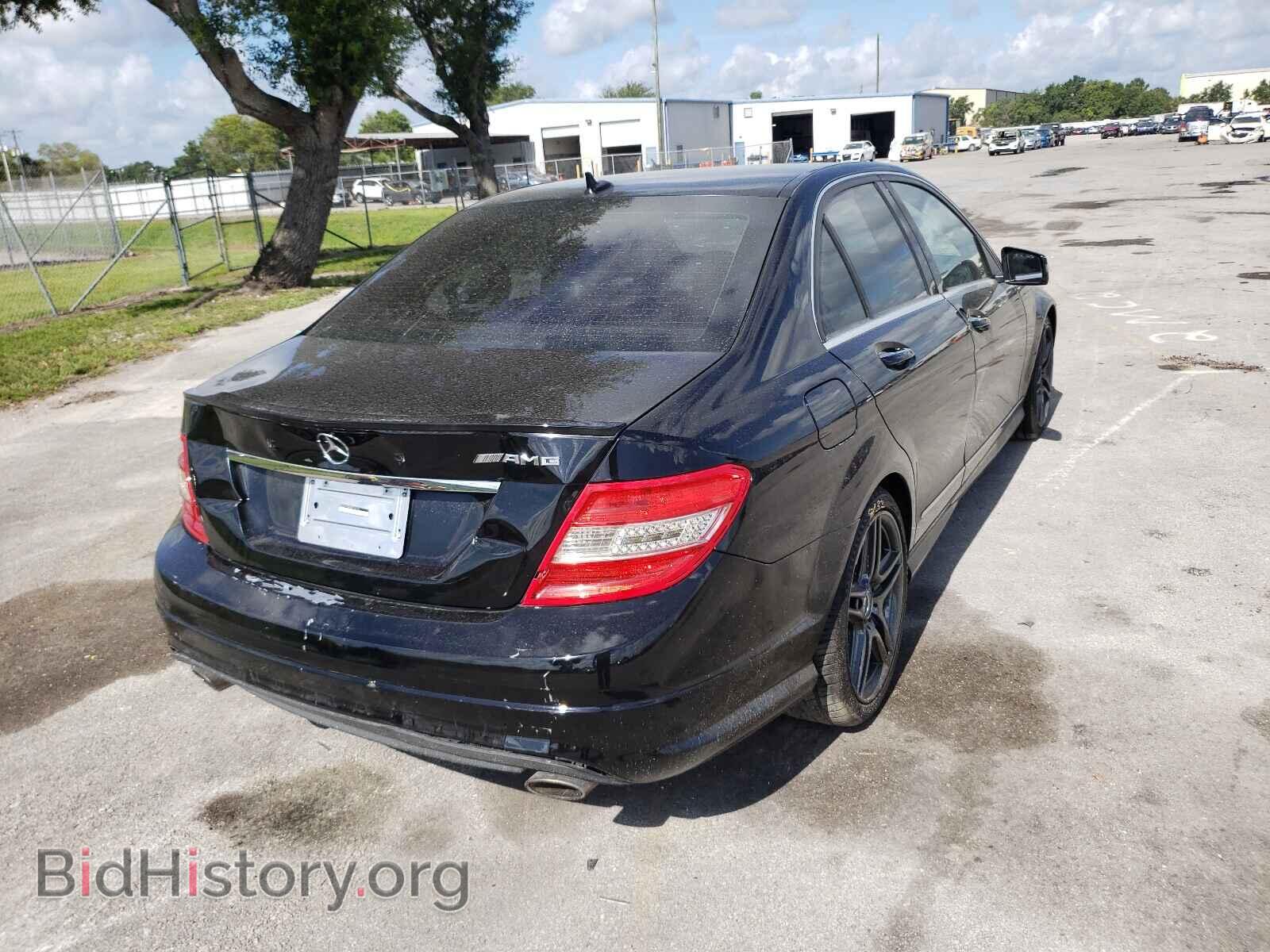 2011 MERCEDES-BENZ C-CLASS - VIN: WDDGF5EB0BR156113 - Фото 4