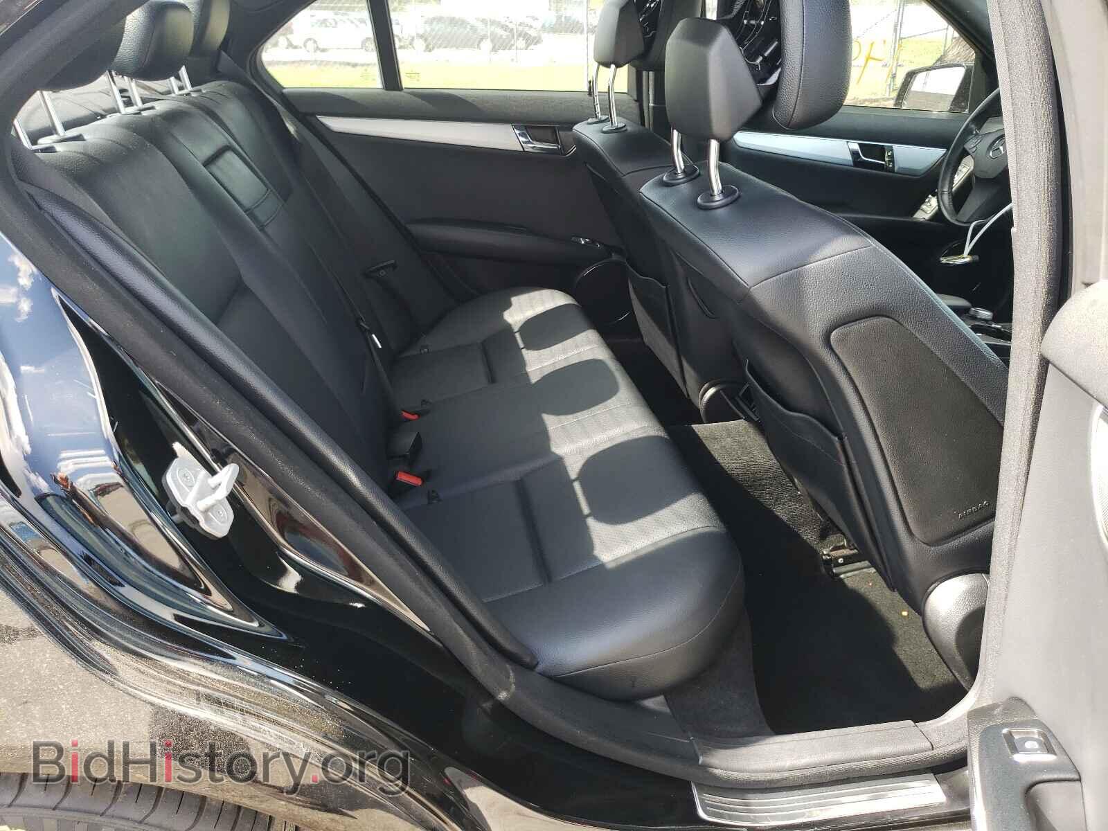 2011 MERCEDES-BENZ C-CLASS - VIN: WDDGF5EB0BR156113 - Фото 6
