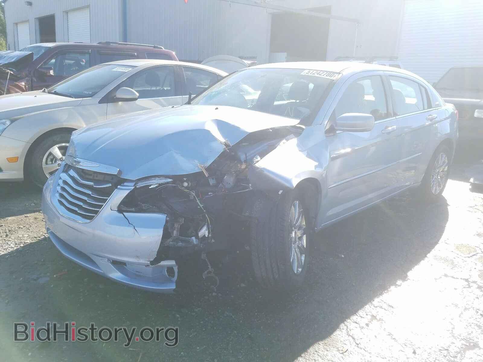 2013 CHRYSLER 200 - VIN: 1C3CCBBB1DN558077 - Фото 2