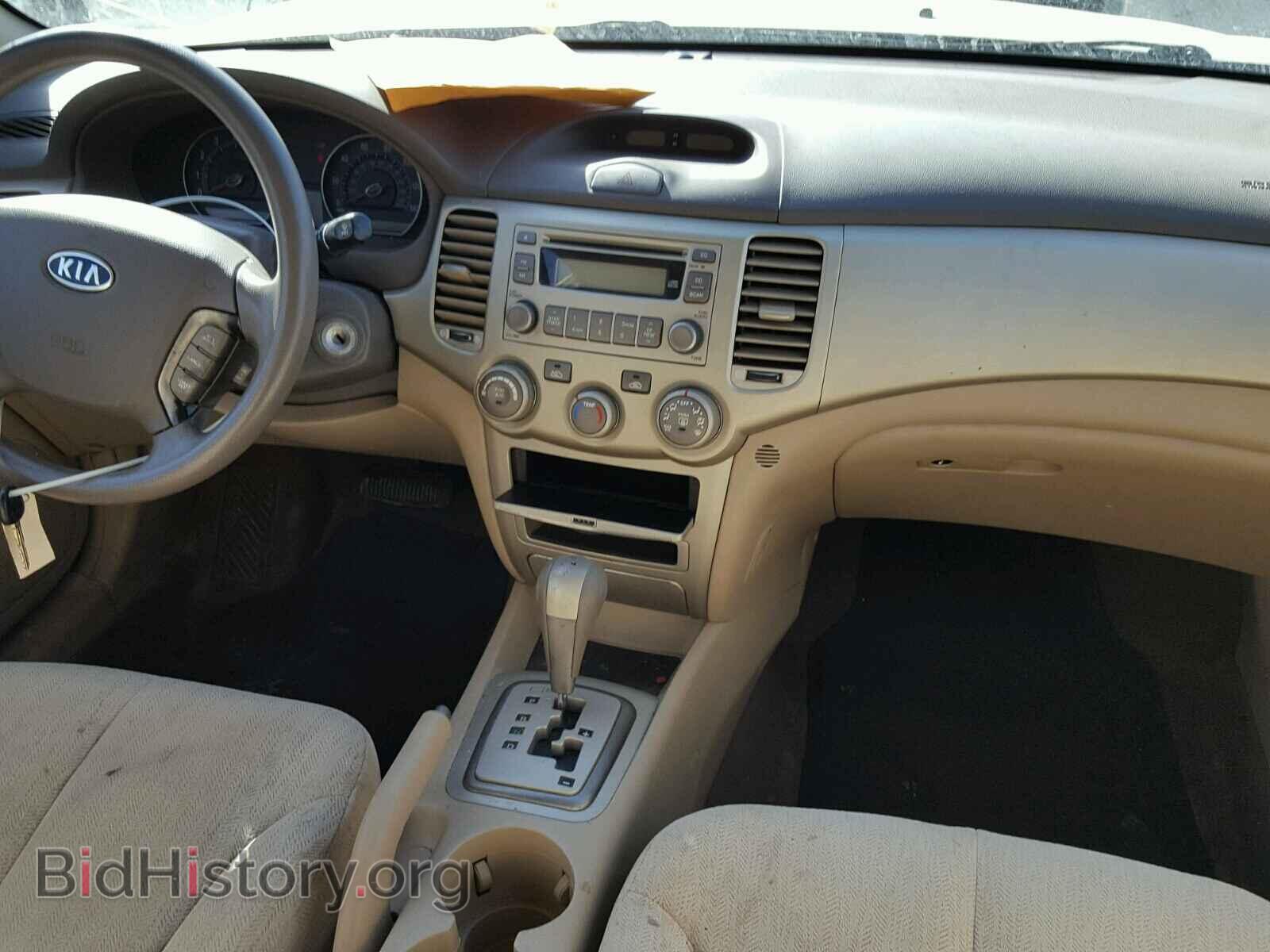2007 KIA OPTIMA - VIN: KNAGE123675119968 - Фото 9