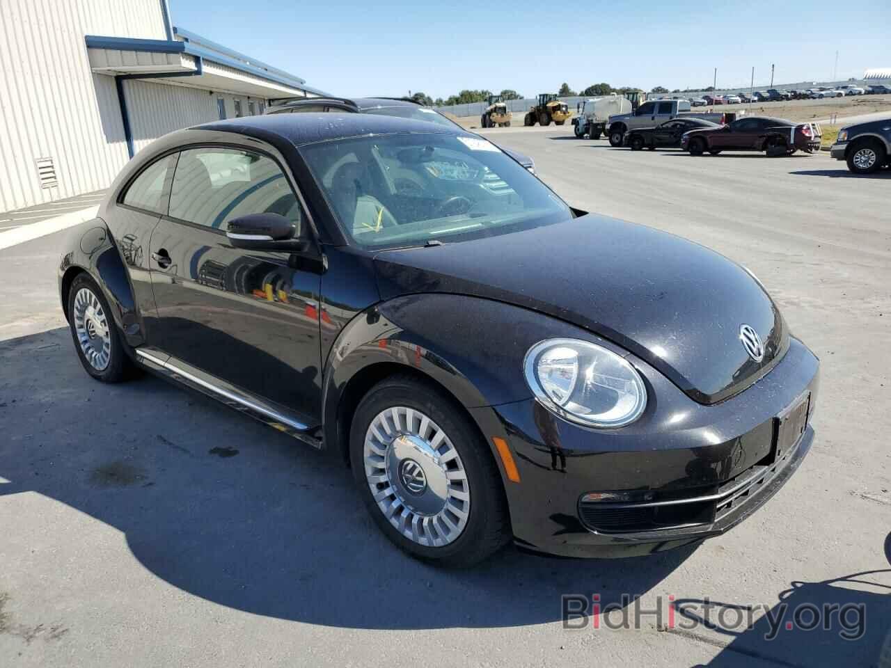 Photo 3VWJ17AT0FM643051 - VOLKSWAGEN BEETLE 2015