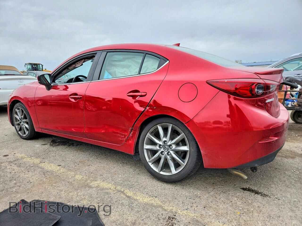 2018 MAZDA 3 - VIN: 3MZBN1V36JM217907 - Фото 2