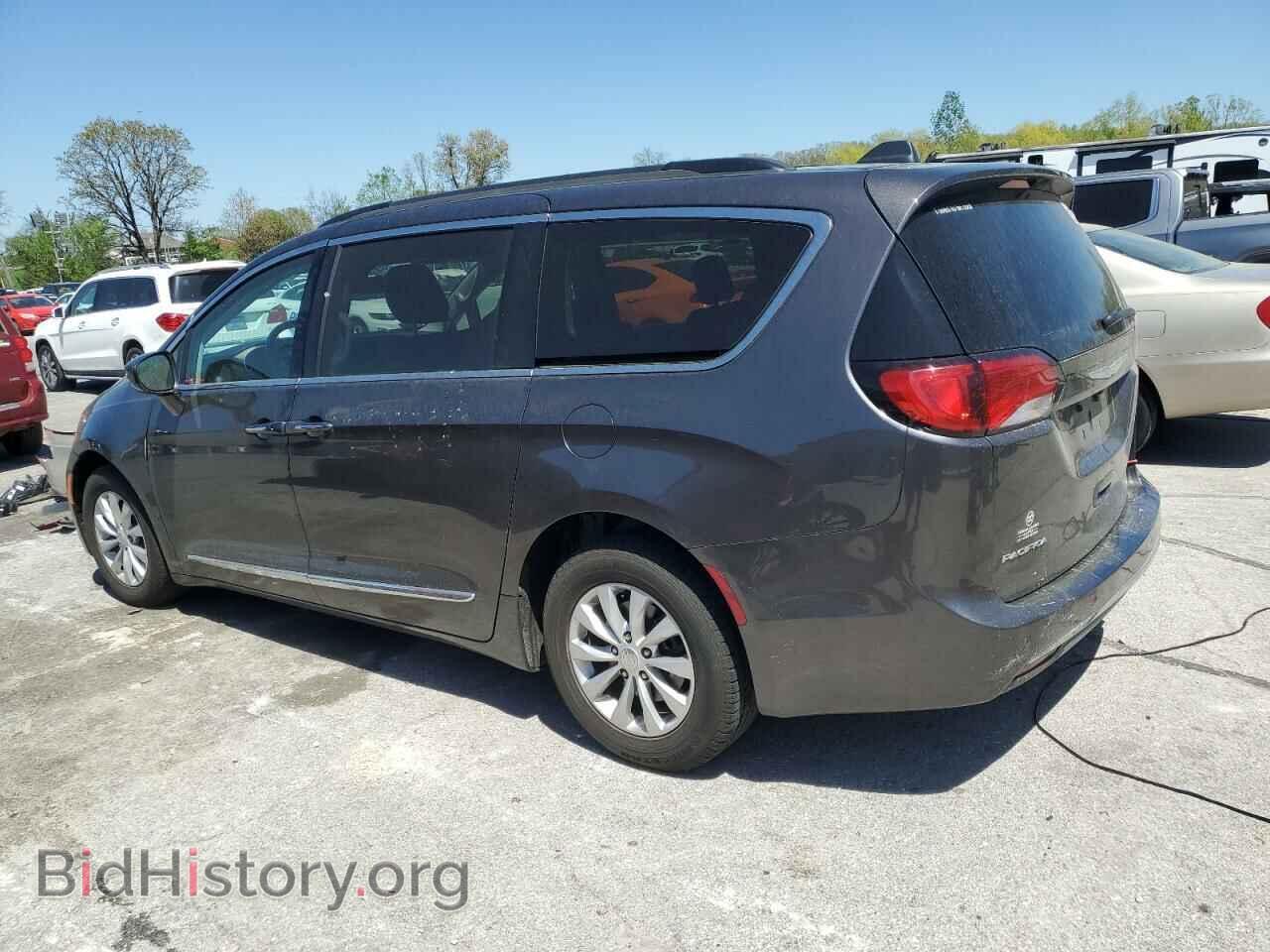 2017 CHRYSLER PACIFICA - VIN: 2C4RC1BG4HR583656 - Фото 2