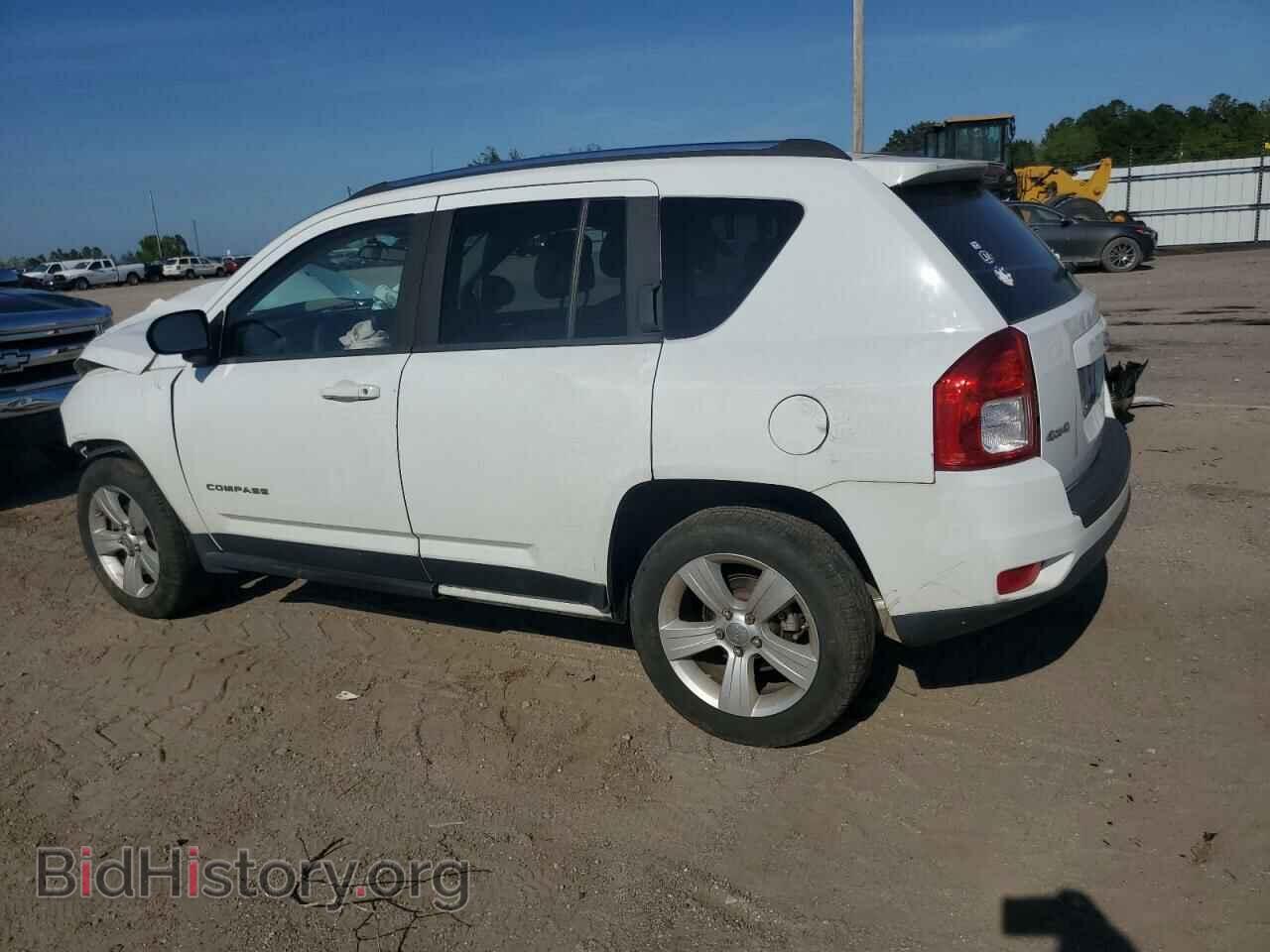 2012 JEEP COMPASS - VIN: 1C4NJDEB0CD559307 - Photo 2